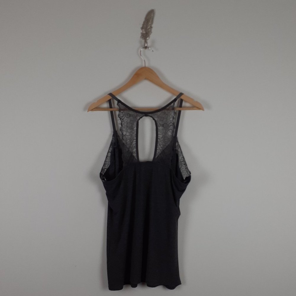 red by BKE Eyelash Lace Tank